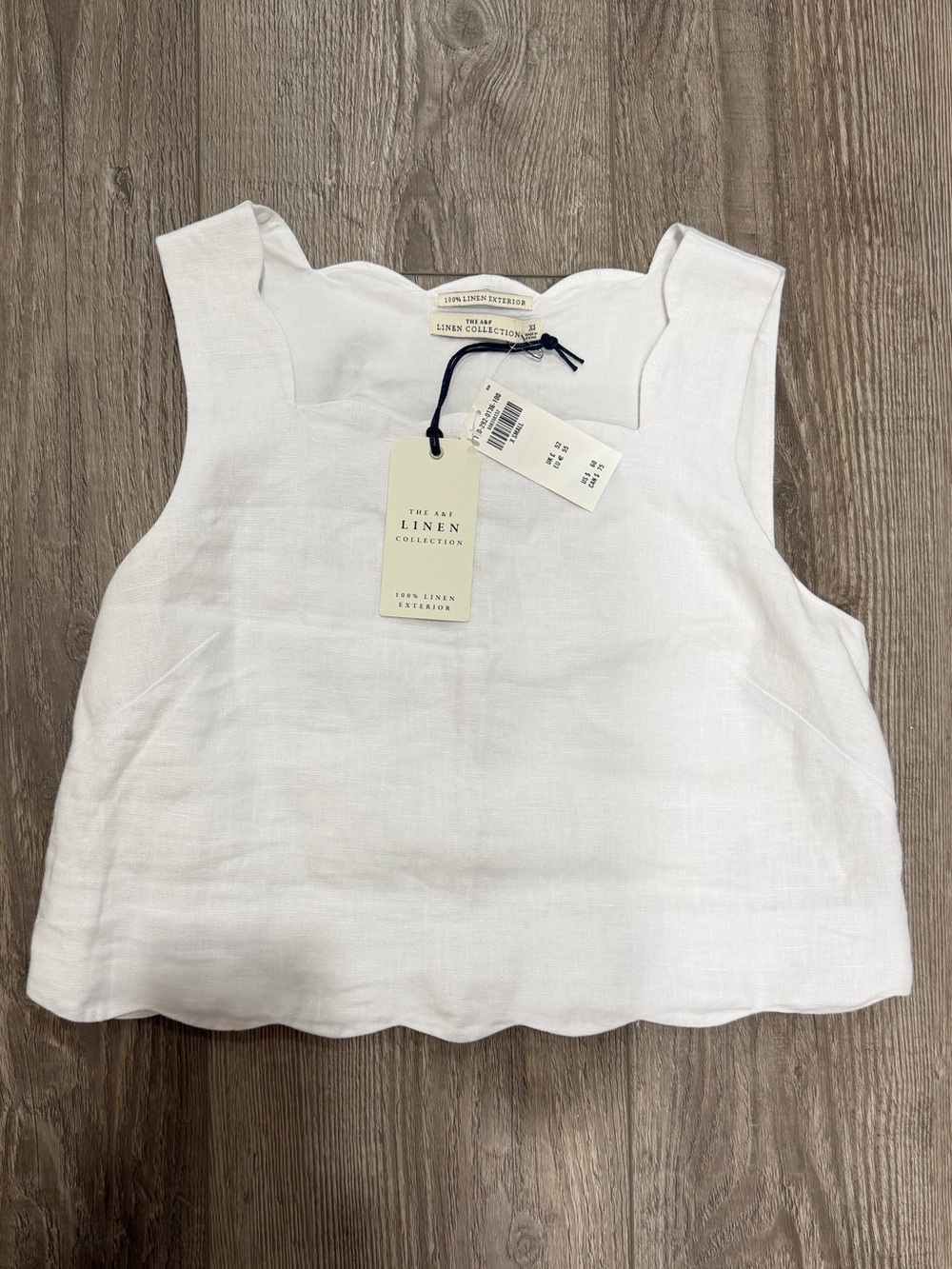 A&F Scalloped Hem White Linen Tank Top - Picture 1 of 3